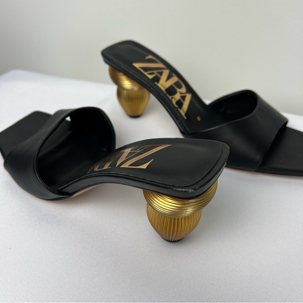 RARE💛 Zara gold metallic heels